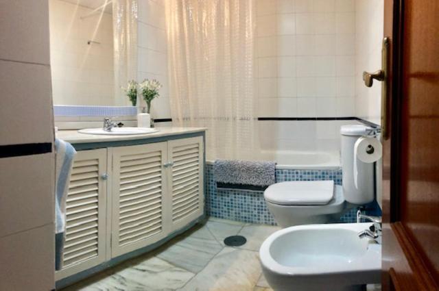 Gatu Premium Villa Isabel Terraza,Parking,1ºlinea Playa,Wifi,Vista Al Mar , Preferente Mayores De 25 Anos Y Familias Cádiz Eksteriør billede